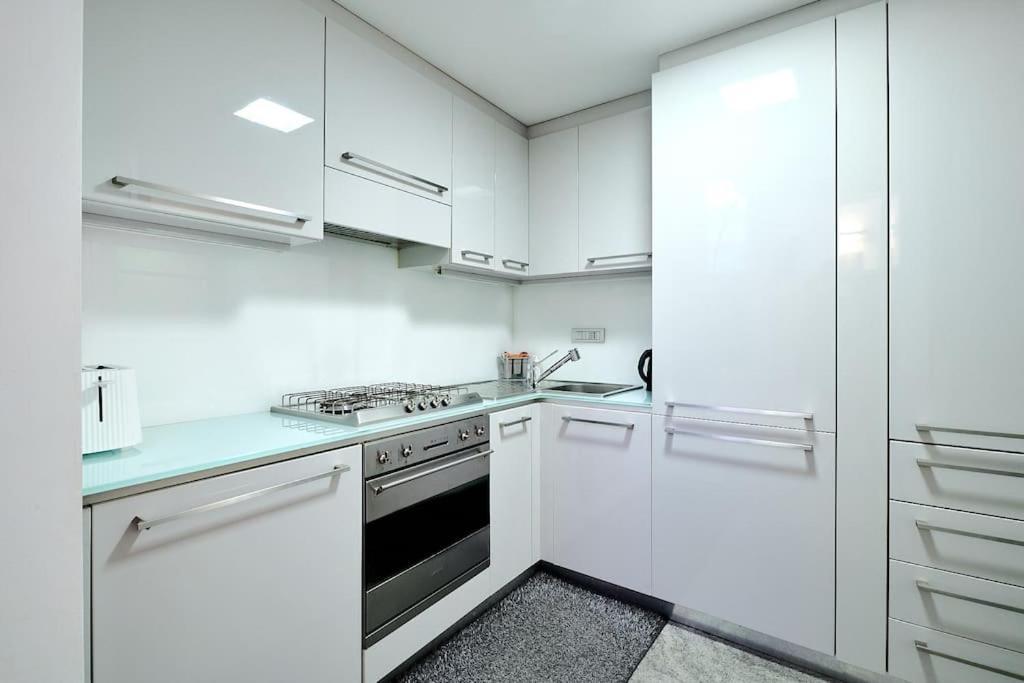 Fioravanti Suite Milano Exterior foto